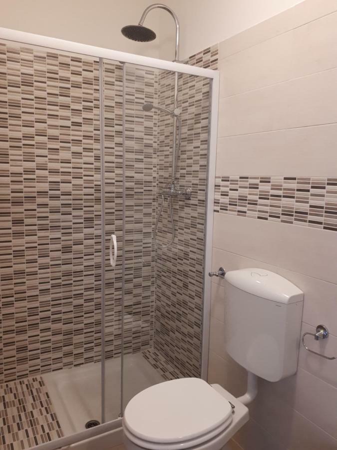 Le Camere Di Sabrina Con Bagno In Camera Сарцана Экстерьер фото
